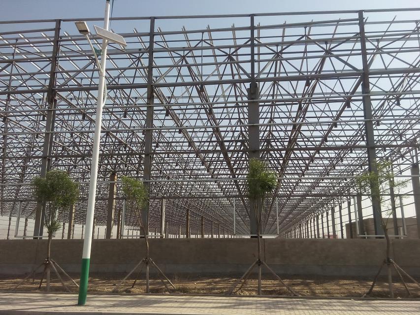 内蒙古汽车工业厂房网架
